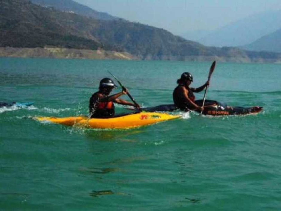 kayaking-in-tehri